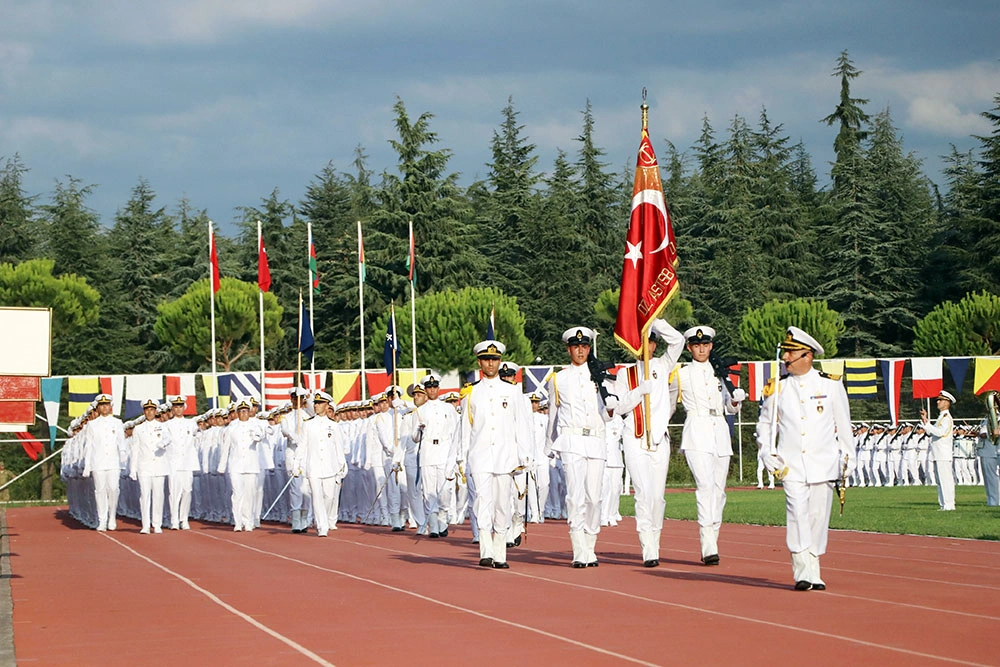 Türkiyədə təhsilini bitirən Azərbaycan Ordusunun hərbi qulluqçularına diplomlar təqdim edildi - FOTO/VİDEO