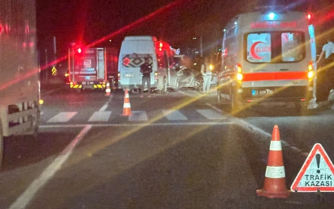 Türkiyədə yol qəzası nəticəsində 15 nəfər xəsarət alıb