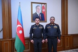 Müdafiə naziri yeni generallara rütbələrini təqdim edib - FOTO