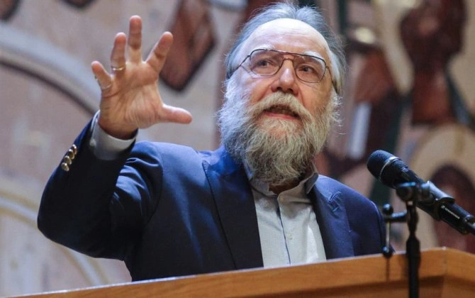 "Hər şey yox olacaq, tezliklə dünyanın sonuna hazırlaşmalıyıq" - Aleksandr Duqin
