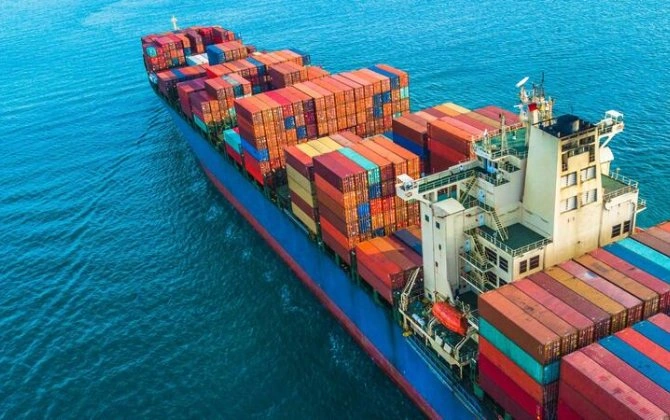 İranla bağlı münaqişə üzündən dörd min son model avtomobil Lamu adasına boşaldıldı