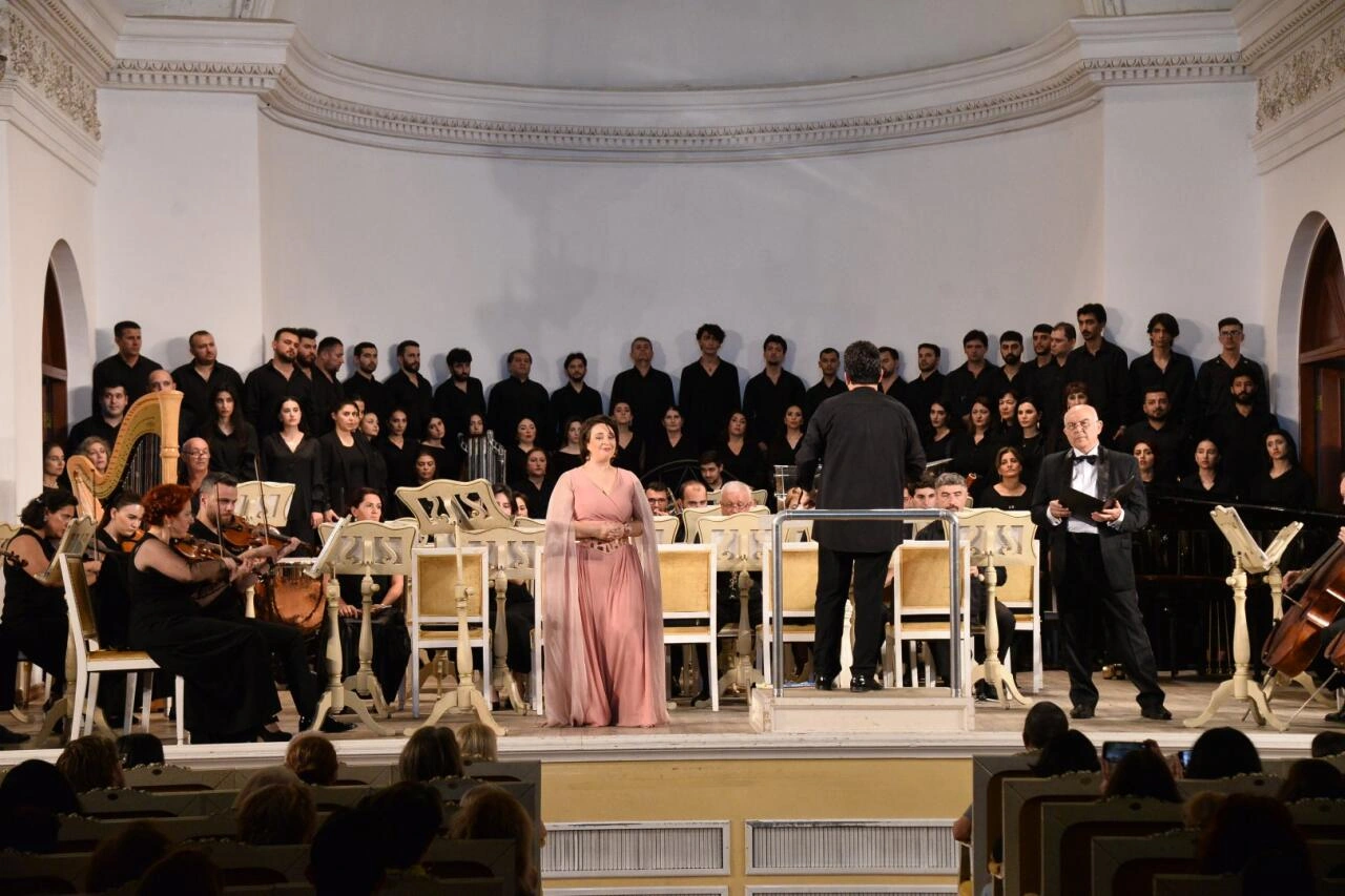 II Opera Günləri layihəsi çərçivəsində “Əsrlərdən gələn irs” adlı konsert proqramı təqdim olundu - FOTO