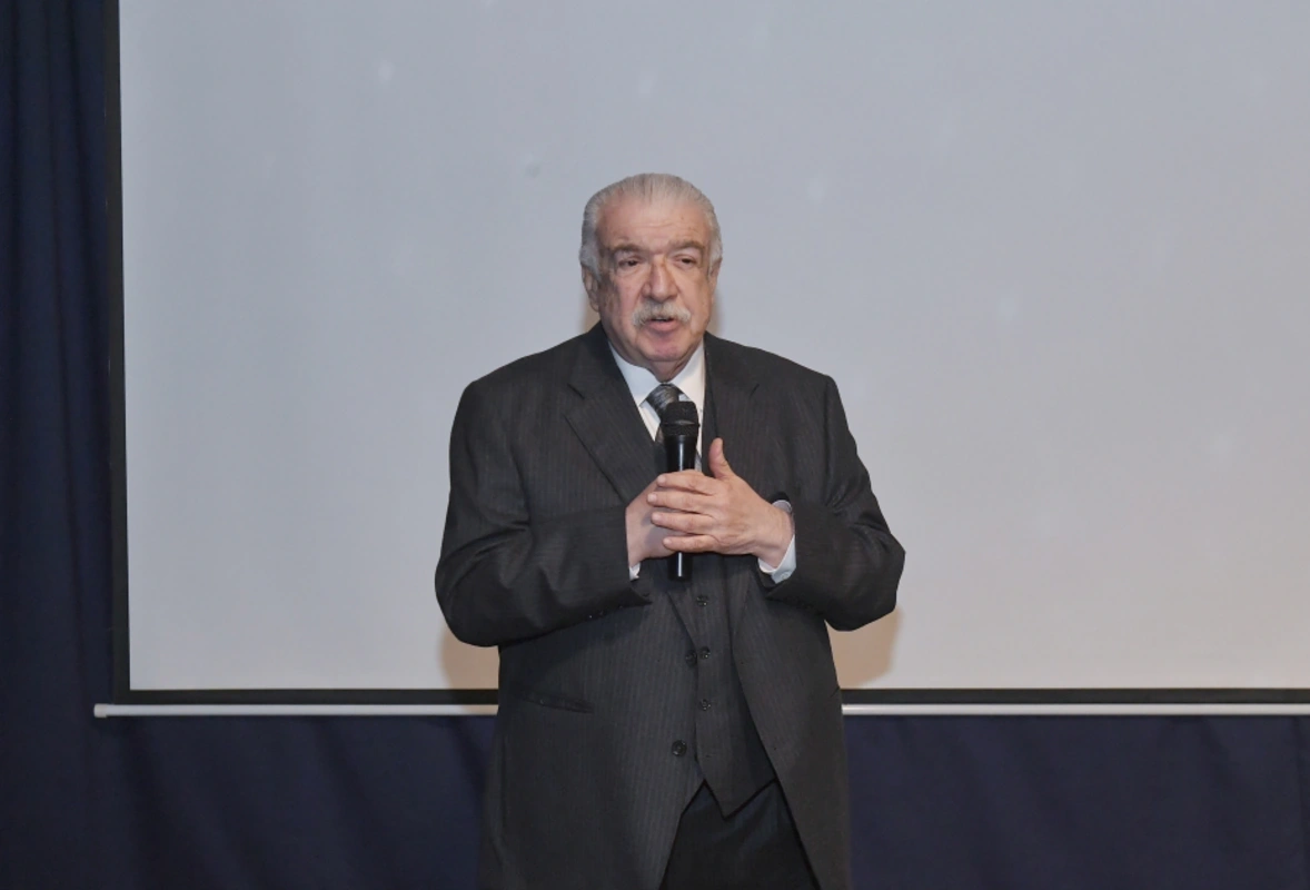 Bakıda ümummilli lider Heydər Əliyevin xatirə gecəsi keçirilib - FOTO