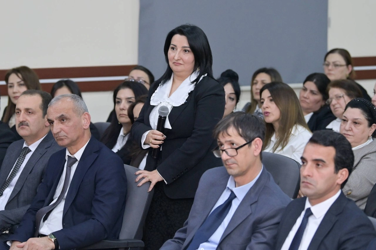 Emin Əmrullayev bir qrup təhsil işçisi ilə görüşdü - FOTOLAR