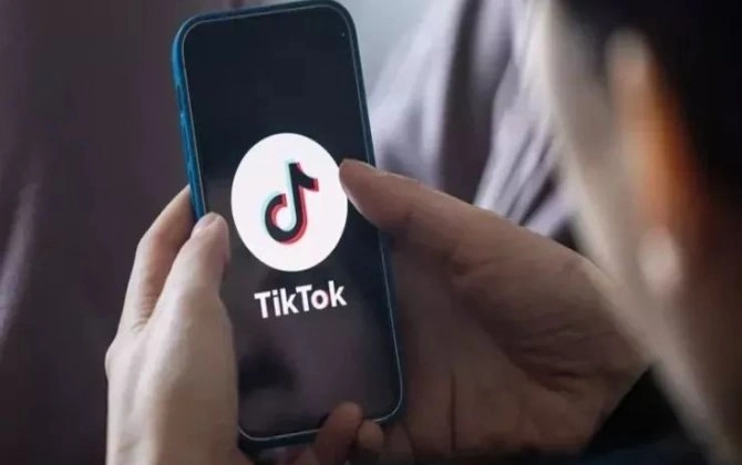 "TikTok"da canlı açıb söyüş söyən 3 dost HƏBS OLUNDU