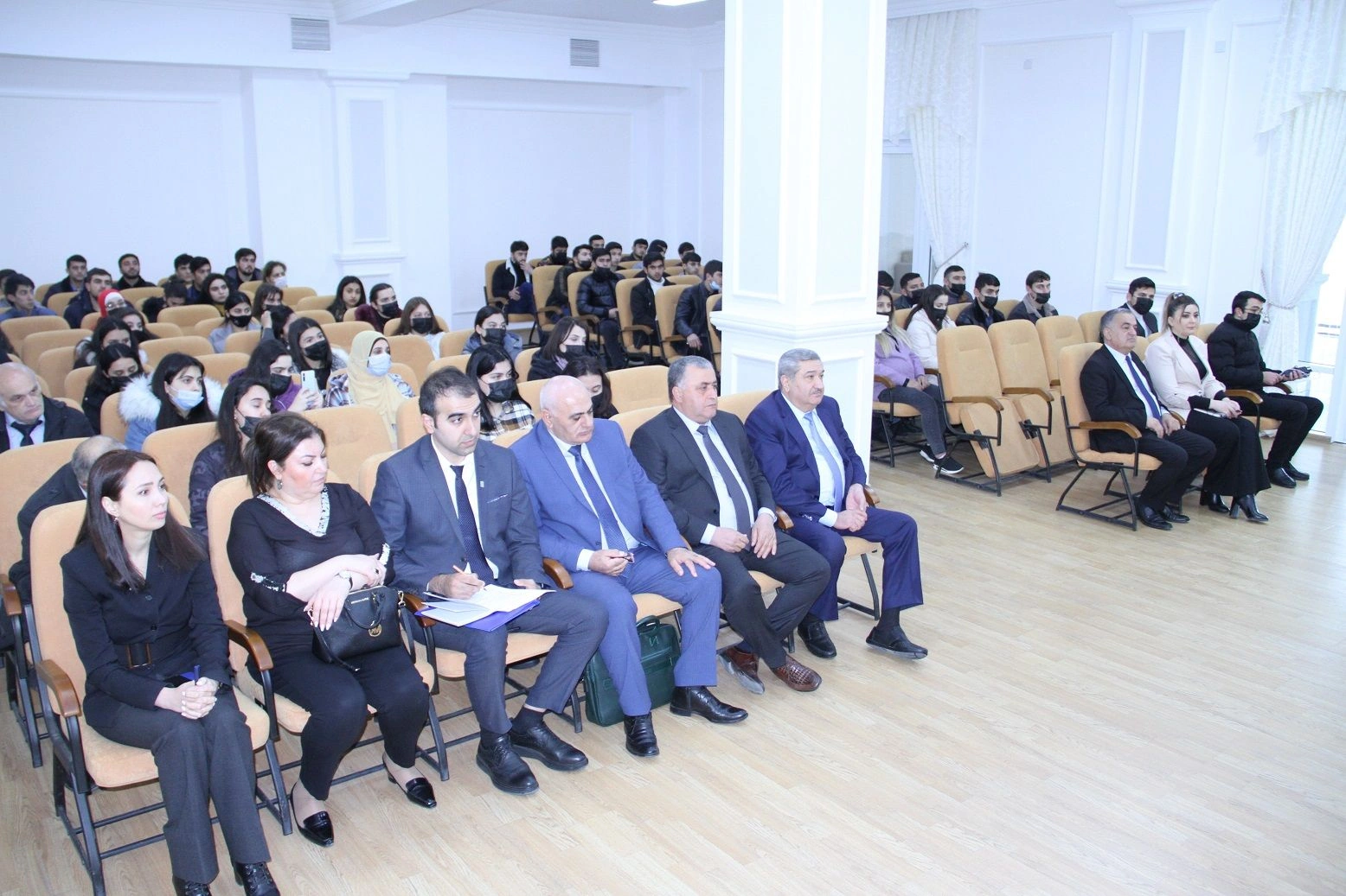 Bakıda "imtahan" verdiyi anda Gəncədə çıxış edir... - Saxtakarlıq