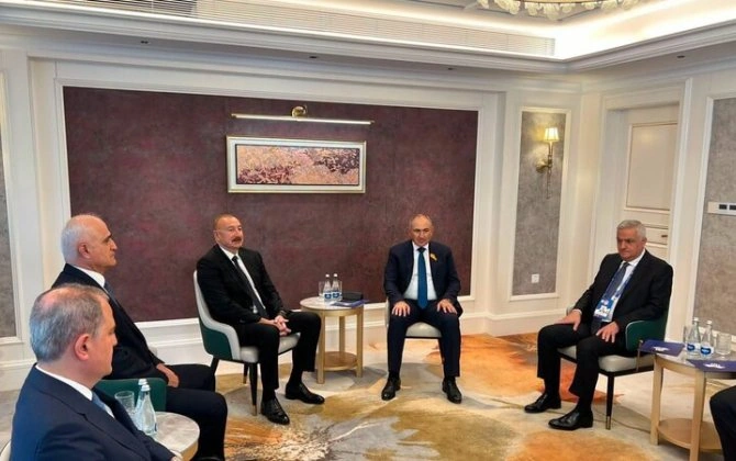 İlham Əliyevlə Nikol Paşinyan TRIPP-lə bağlı növbəti addımları müzakirə etdi