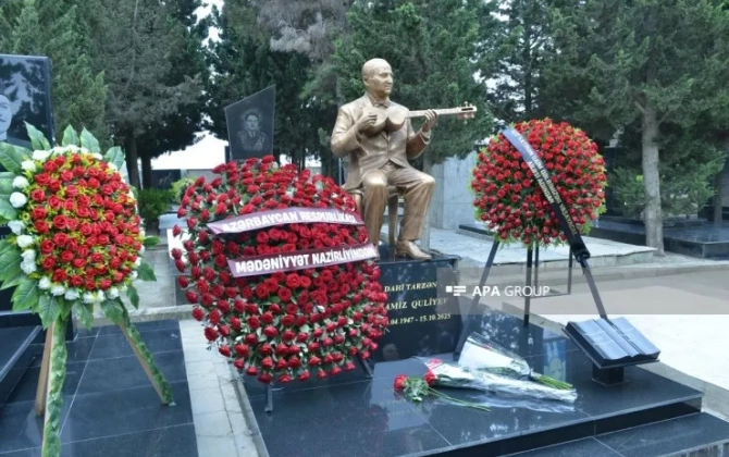 Xalq artisti Ramiz Quliyevin qəbirüstü abidəsinin açılışı oldu