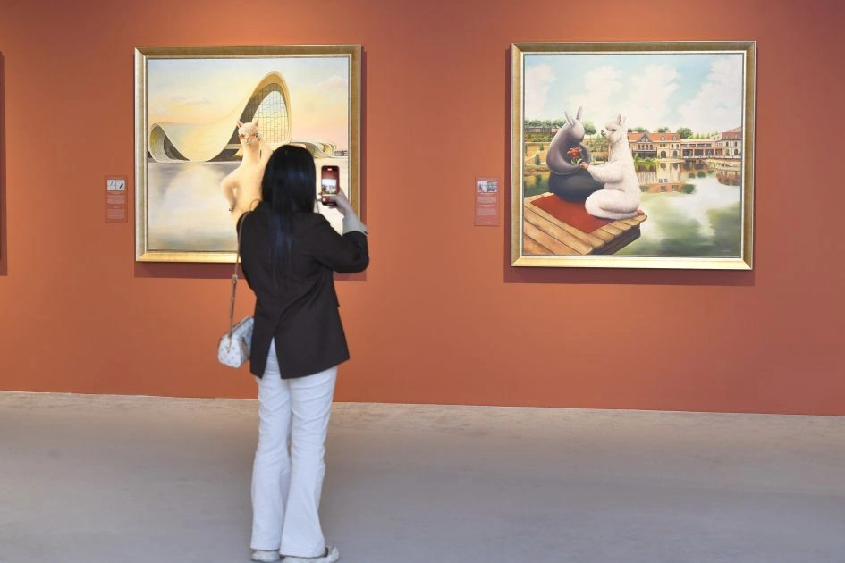 Heydər Əliyev Mərkəzində “And və Qafqaz dağları arasında təxəyyül dünyası” sərgisinin açılışı olub - FOTO