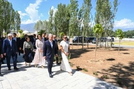 İssık-Kul gölünün sahilində “Baku Resort & Spa” mehmanxanasının açılışı olub - YENİLƏNİB - FOTO
