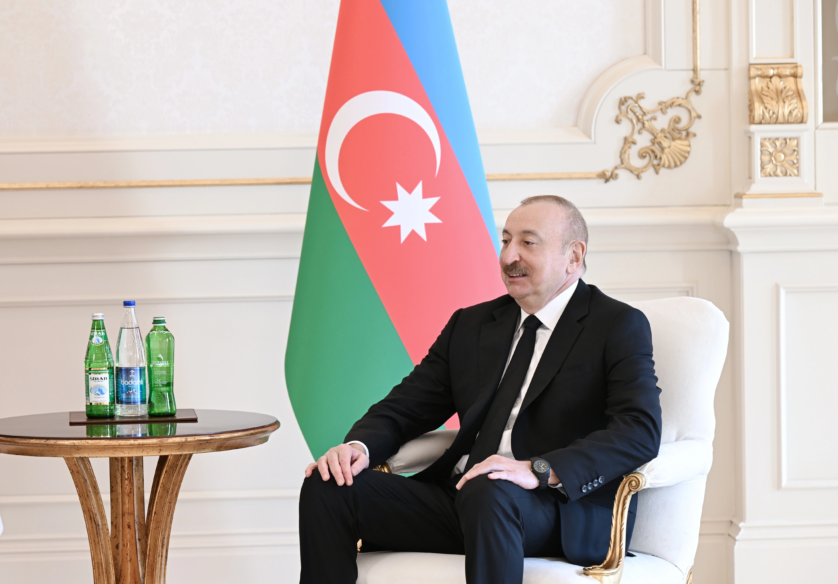 İlham Əliyevin Latviya Prezidenti ilə təkbətək görüşü oldu - FOTO