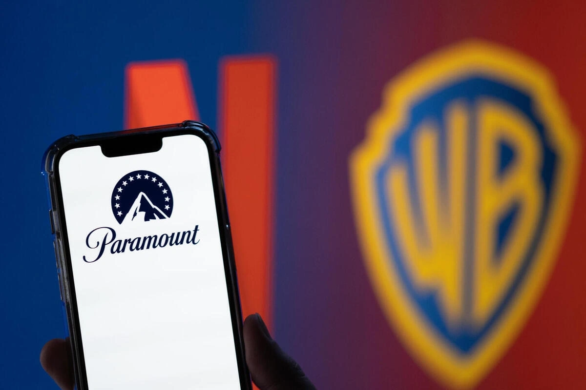 "Warner Bros" "Paramount"un təklifini rədd etdi
