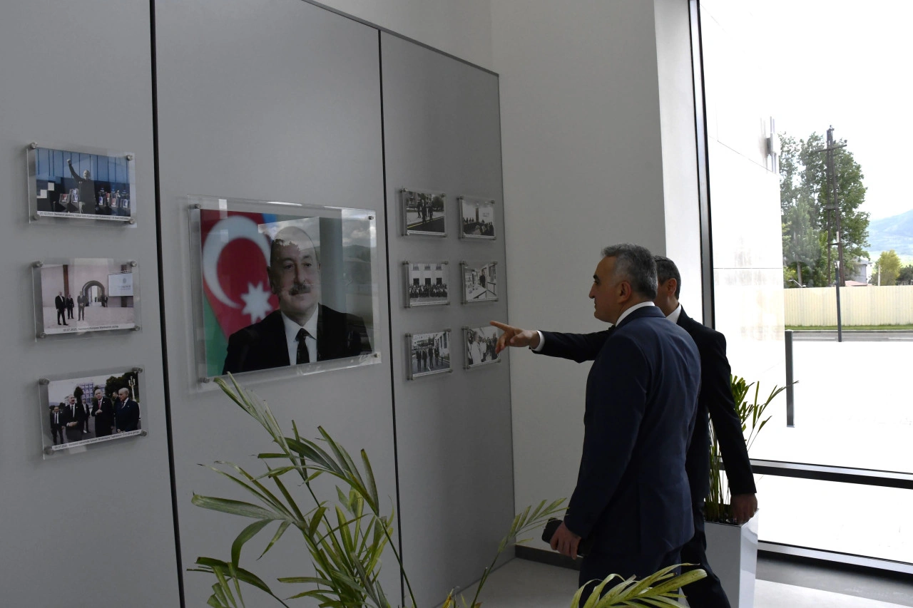 Vəkillər Kollegiyasının nümayəndə heyəti Qarabağ Universitetində - FOTOLAR