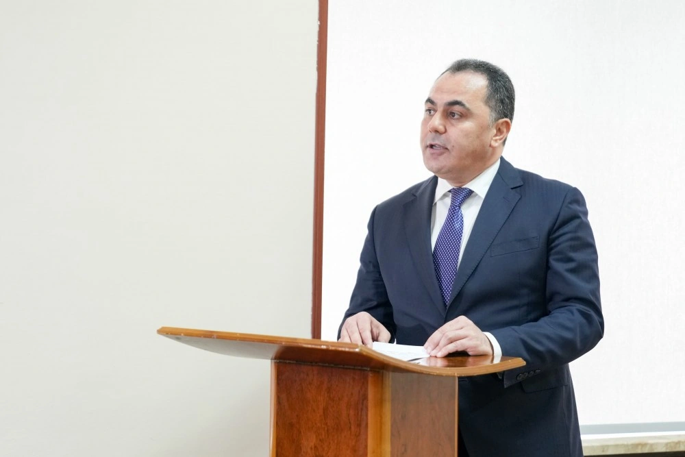 Prezidentin nümayəndəsi Naxçıvanın yeni Baş nazirini kollektivə təqdim etdi - FOTOLAR