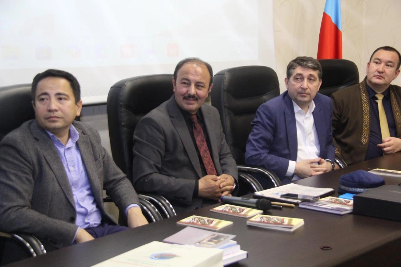 Bakıda qazax şairinin “Qarabağ” kitabının təqdimatı keçirilib - FOTOLAR