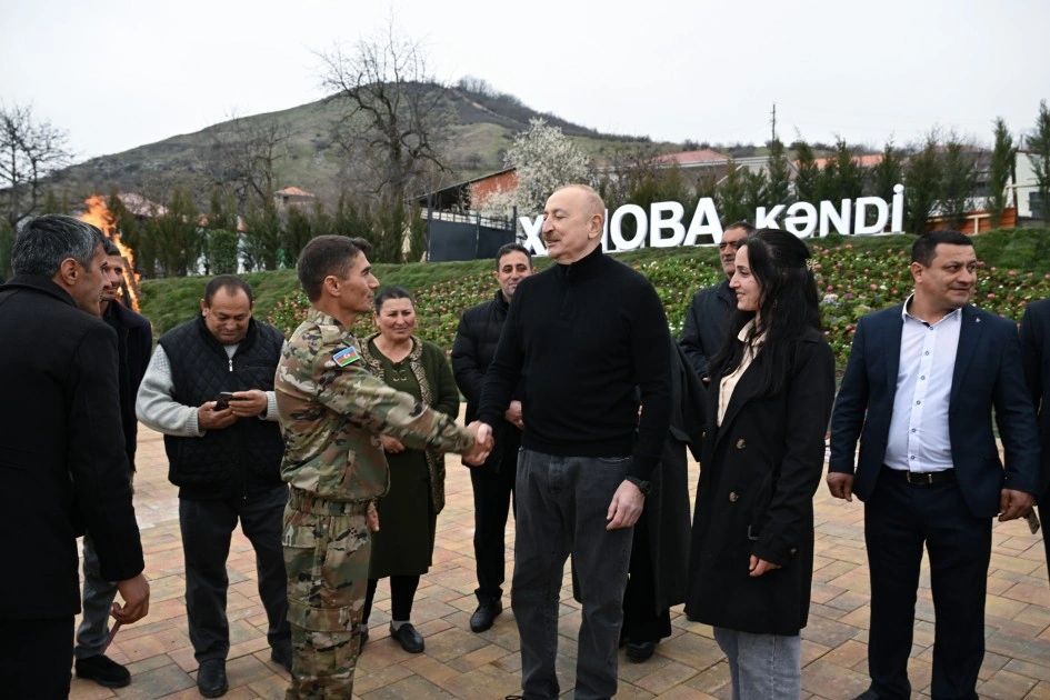 Prezident Xocavəndin Xanoba kəndində fərdi evlərin və infrastrukturun bərpa işləri ilə tanış olub - FOTO - YENİLƏNİB