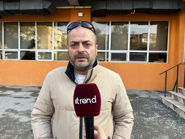 Yanan binanın sakinləri narazıdır – “Pulun bitdi?”