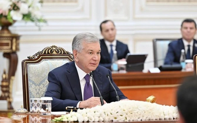 Mirziyoyev Özbəkistan-Azərbaycan nəqliyyat dəhlizinin yaradılmasını təklif etdi