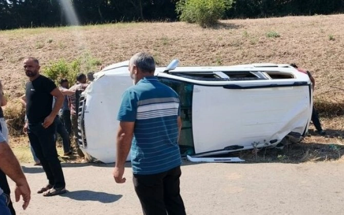 Cəlilabadda “Toyota Prado” aşdı, 4 nəfər xəsarət aldı