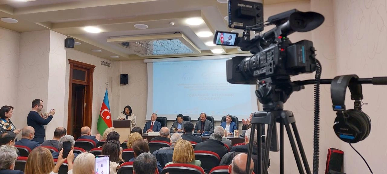 Bakıda qazax şairinin “Qarabağ” kitabının təqdimatı keçirilib - FOTOLAR