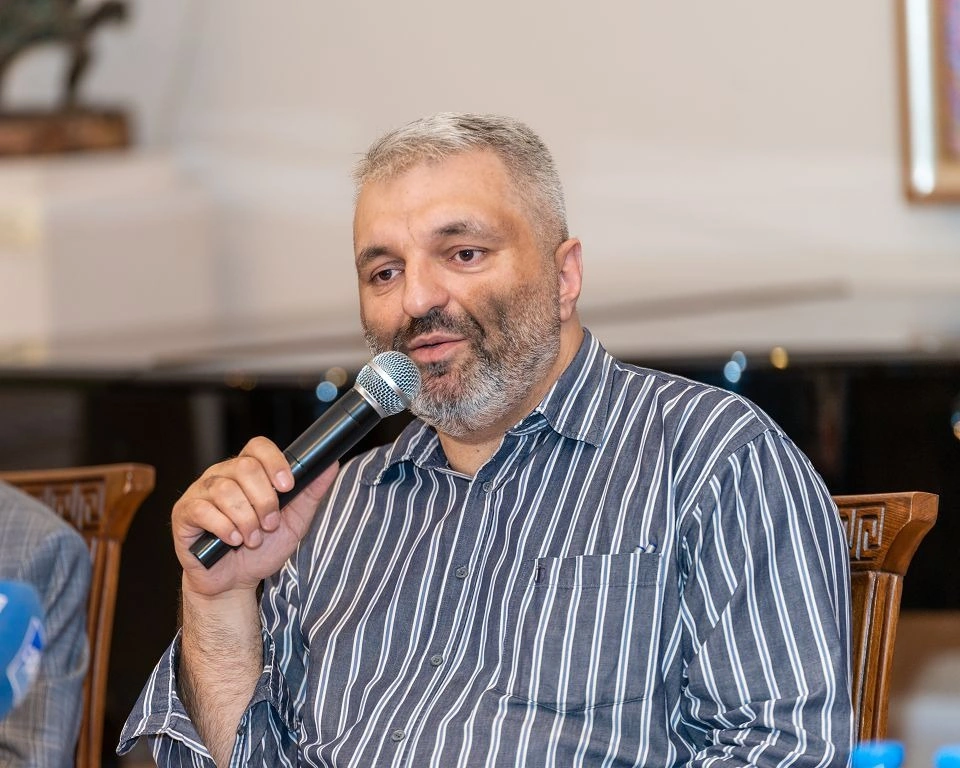 “Şəfiqə xanım Əli İsanın qanunsuzluqlarını bizə oxuduqca başımız fırlandı, indi də Həmidə Ömərovanı seçmək istəyirlər”- FOTO+ÖZƏL