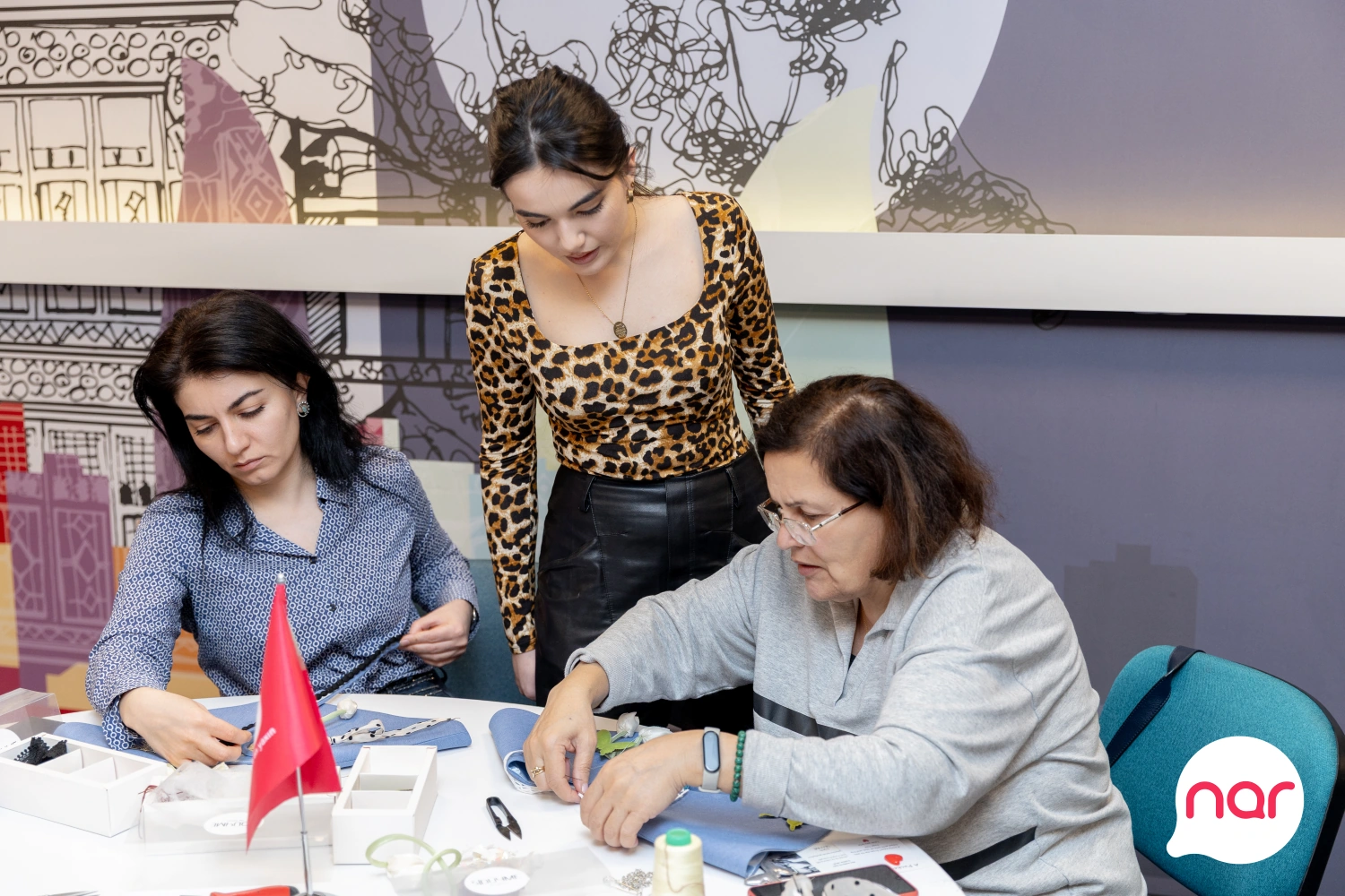 “Nar” 8 Mart münasibətilə xanım jurnalistləri təbrik etdi - FOTO