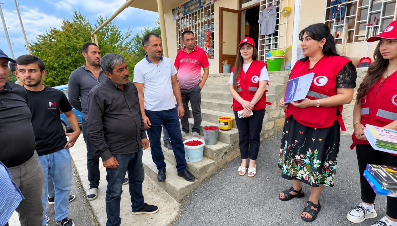 Həsənriz sakinləri mina təhlükəsinə dair maarifləndirildi - FOTOLAR