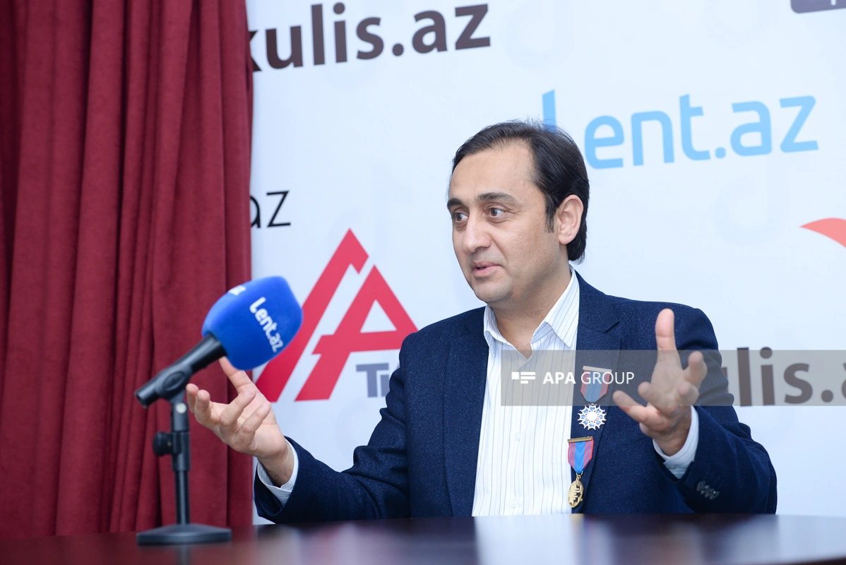 Rəsulzadənin obrazını canlandıran aktyor: "30-40 manata məclislərə kloun gedirdim" - FOTO