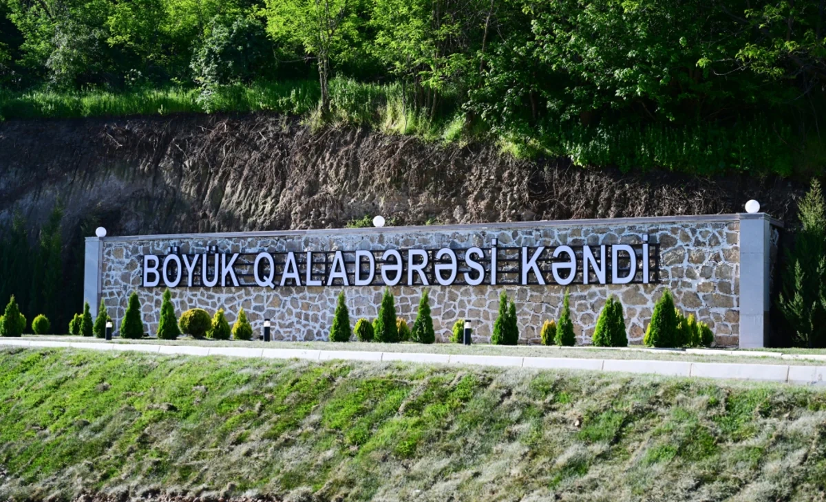 İlham Əliyev Şuşanın Böyük Qaladərəsi kəndində - FOTOLAR