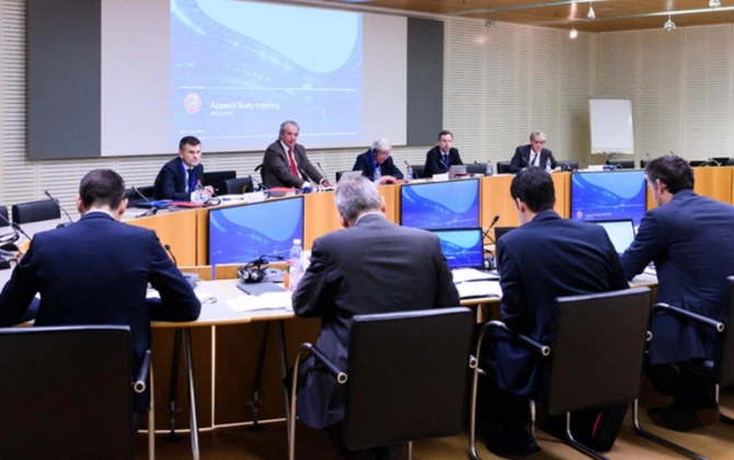 UEFA "Bavariya"ya tribuna bağlamaq cəzası verib