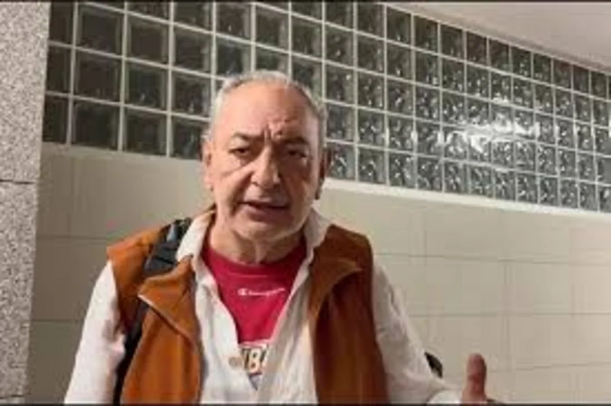 Məşhur türkiyəli teleaparıcı Reha Muhtar xəstəxanaya yerləşdirildi - FOTO