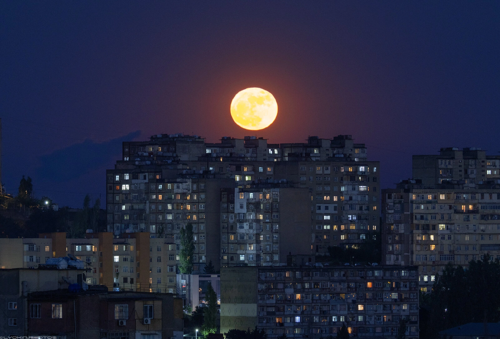 Bakı səmasında nadir görüntü - FOTO