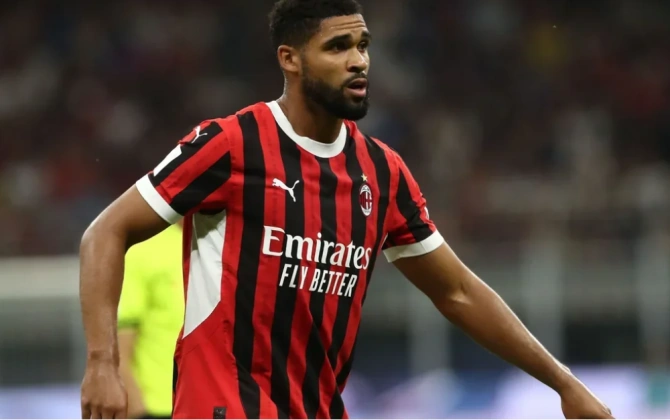 "Milan"ın futbolçusu çənəsi sındığı üçün 2 ay yaşıl meydanlardan kənarda qalacaq