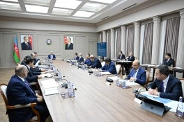 İqtisadi Şuranın iclasında sahibkarların qaldırdığı məsələlər müzakirə edilib - FOTO
