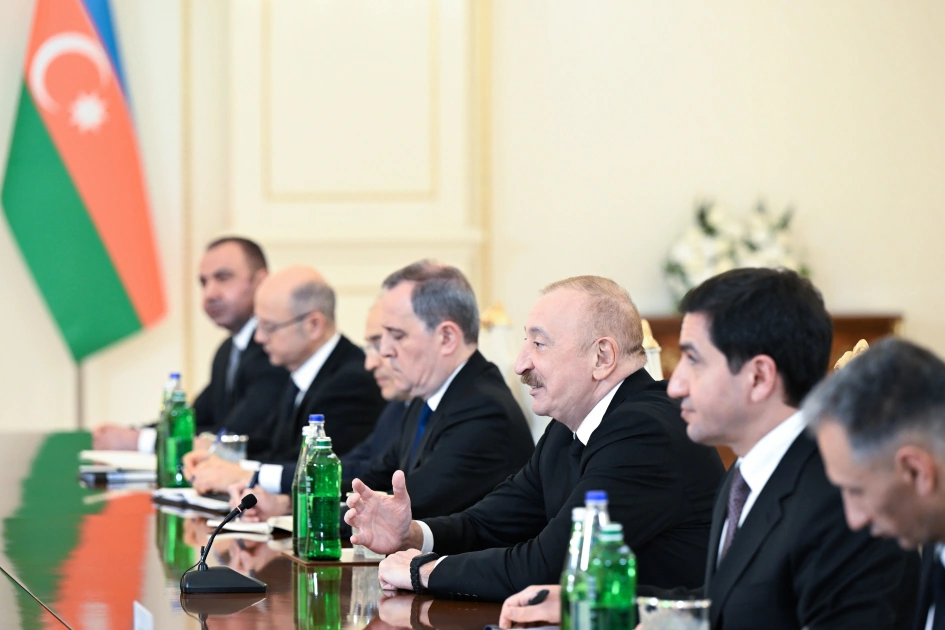 Prezident İlham Əliyevin Ceyms Devid Vens ilə geniş tərkibdə görüşü keçirilib - FOTO - YENİLƏNİB