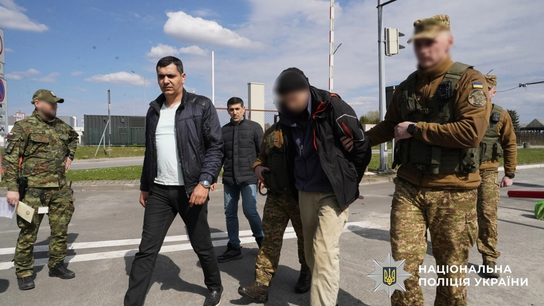 Ukrayna hərbi əsiri Azərbaycana təhvil verib - FOTO/VİDEO
