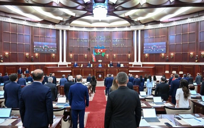 Milli Məclisin payız sessiyası başladı