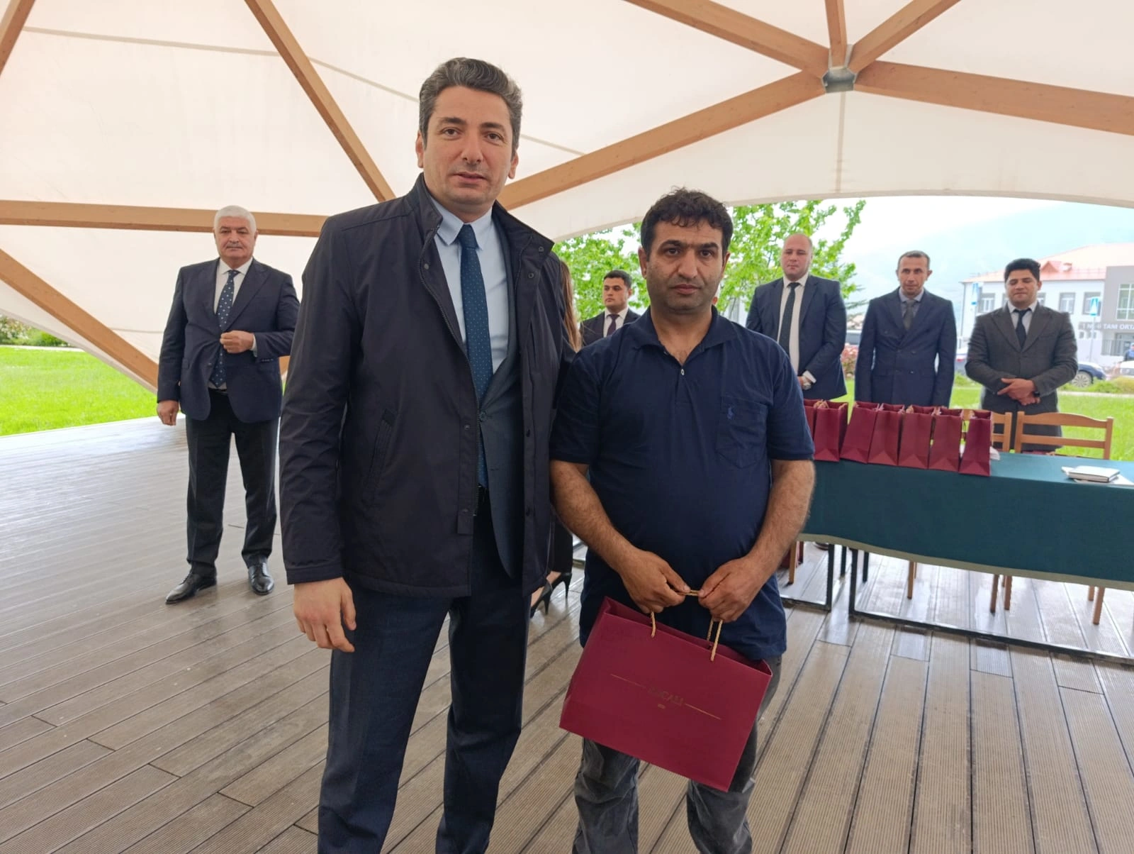 10 övladlı gənc ailənin Xocalıya qayıdışı - FOTO