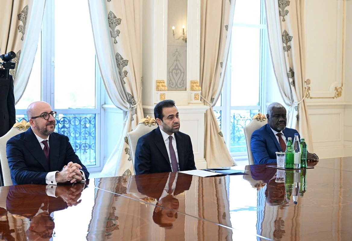 İlham Əliyev "Zayed İnsan Qardaşlığı Mükafatı" ilə bağlı nümayəndə heyətini qəbul edib - FOTO
