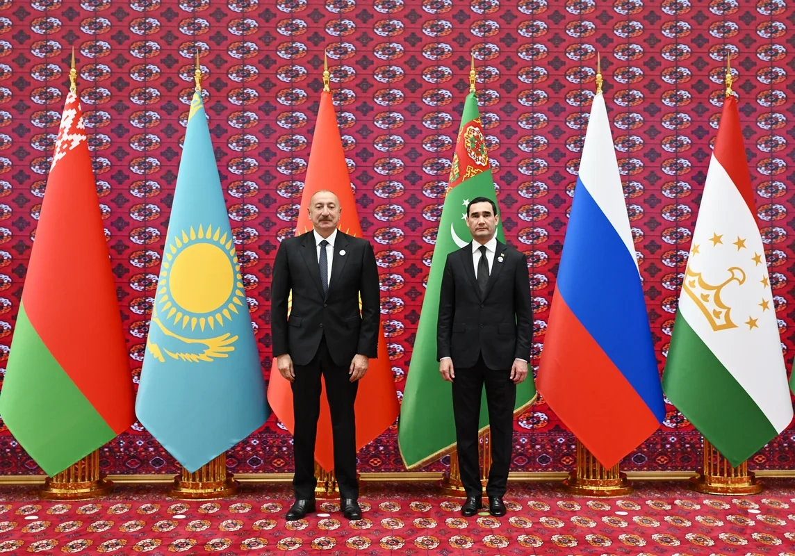 İlham Əliyev MDB Dövlət Başçıları Şurasının iclasının keçiriləcəyi məkana getdi - FOTO