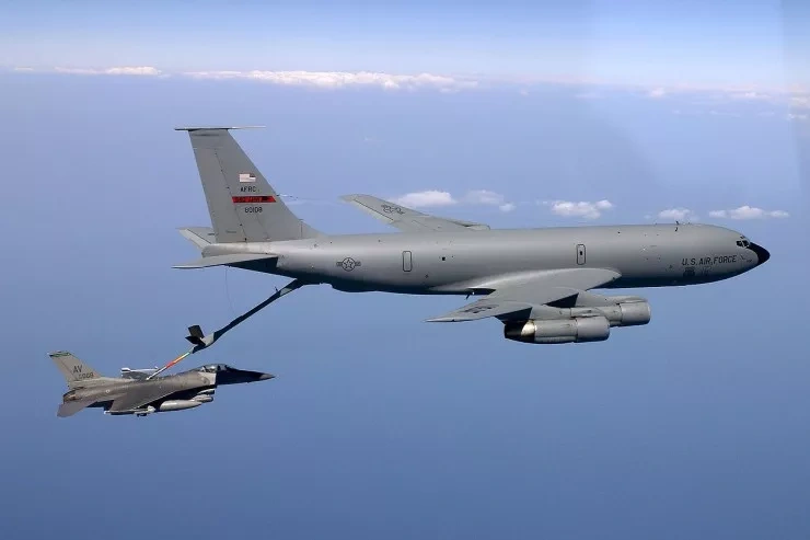 ABŞ yanacaq dolduran təyyarəsi İraqın hava məkanında qəzaya uğradı
