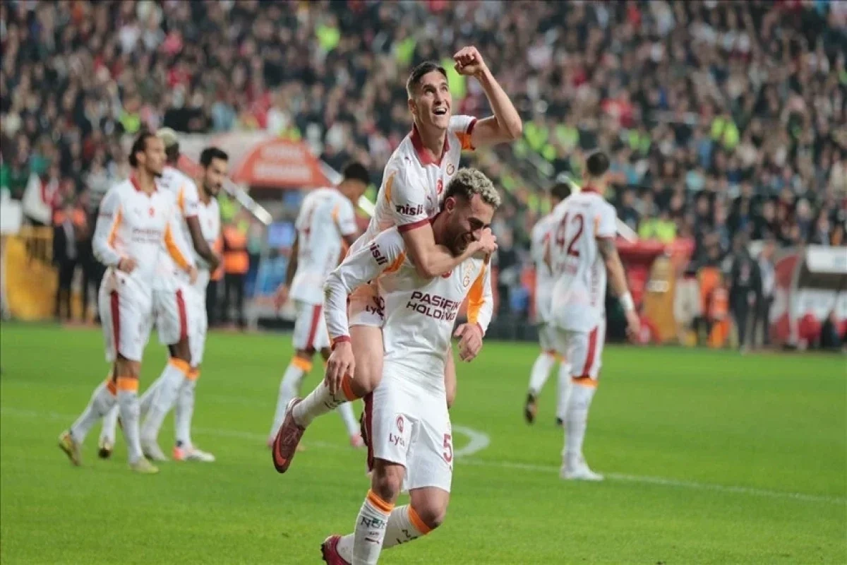 "Qalatasaray" Türkiyə çempionu oldu
