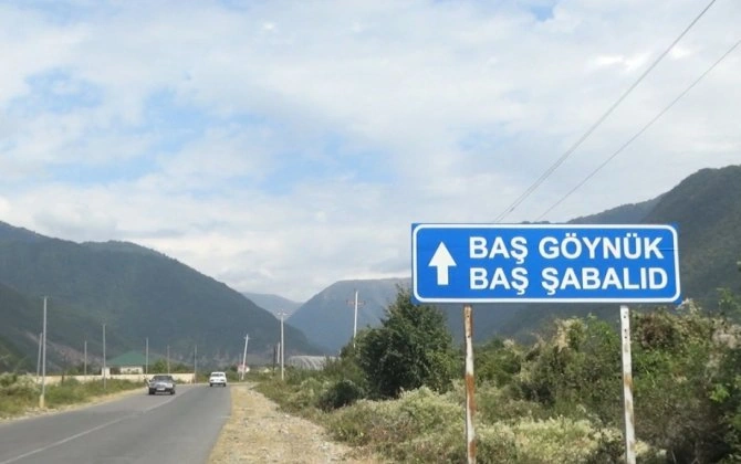 Şəkidə avtomobil iki piyadanı vurub, onlardan biri hadisə yerində ölüb