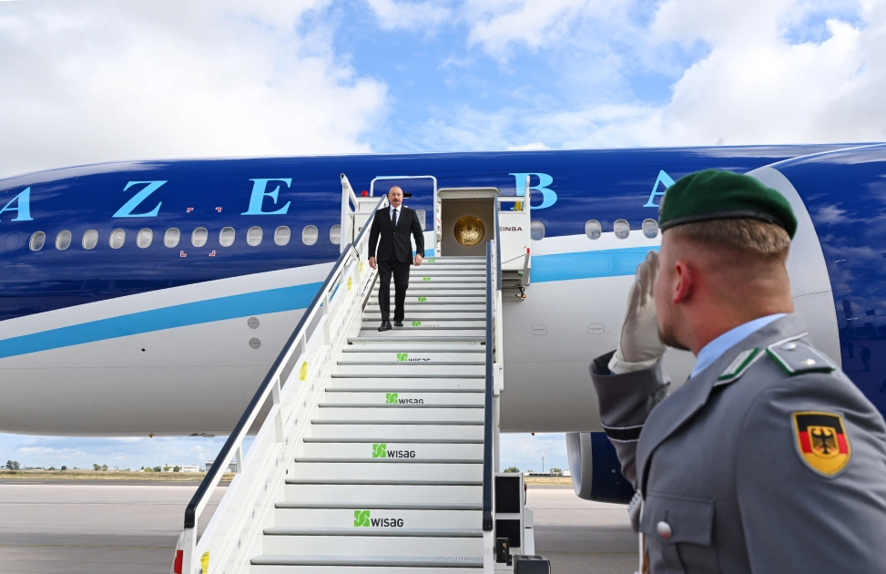 Prezident İlham Əliyev Almaniyaya rəsmi səfər edib - FOTO