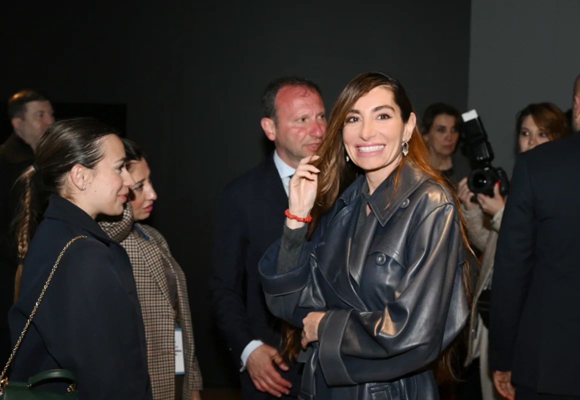 Leyla Əliyeva və Arzu Əliyeva Beynəlxalq Xalça Festivalını ziyarət ediblər - FOTO