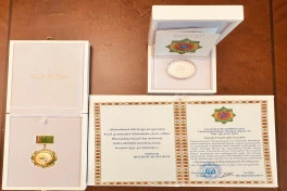 Sərdar Berdiməhəmmədov Azərbaycan səfirini təltif edib - FOTO
