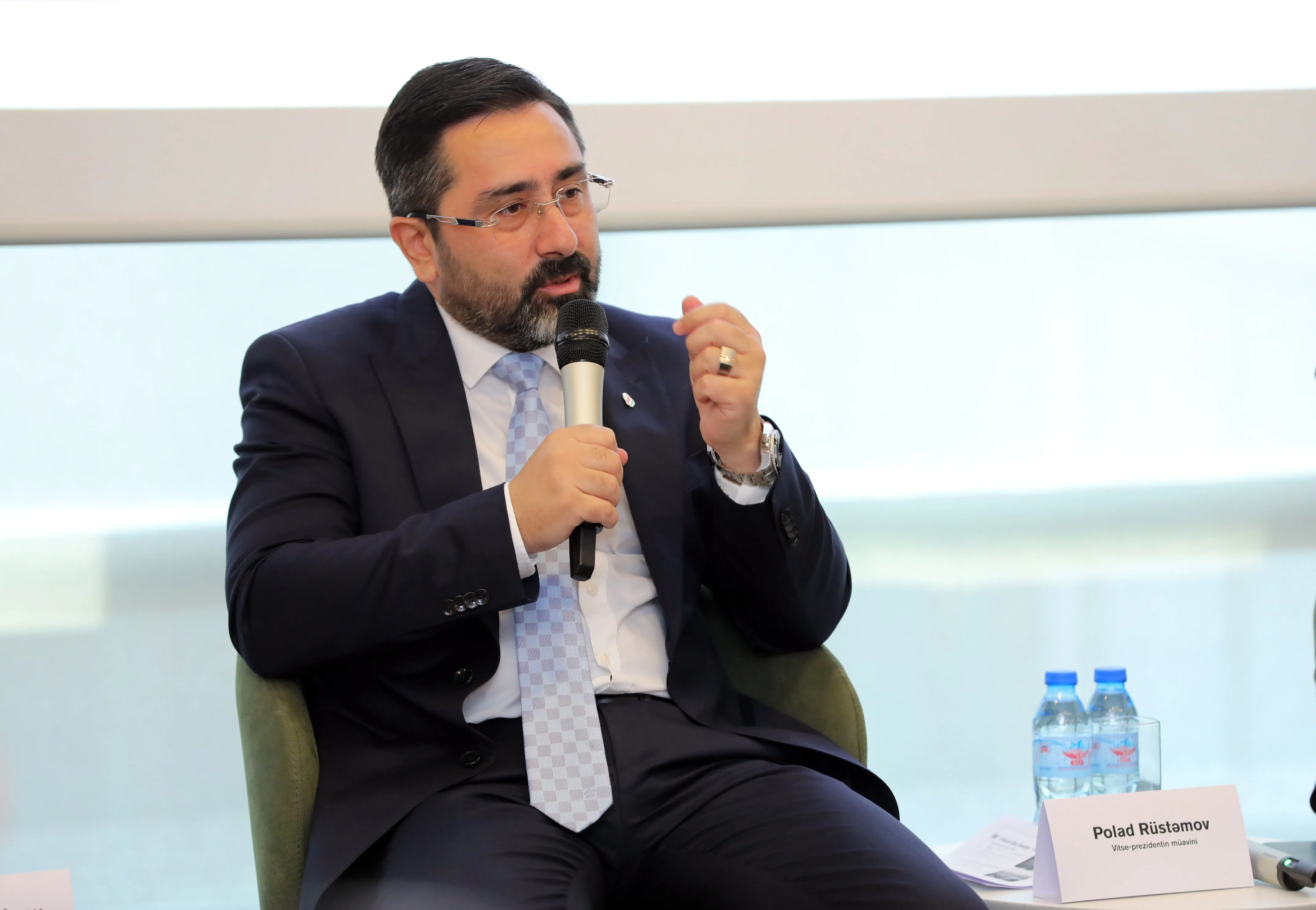 SOCAR-ın Baş ofisində gənc media nümayəndələri üçün növbəti məlumatlandırma sessiyası təşkil olunub - FOTO