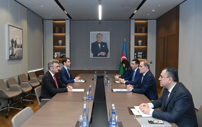 Ceyhun Bayramov diplomatik fəaliyyəti başa çatan Almaniya səfirini qəbul edib - FOTO