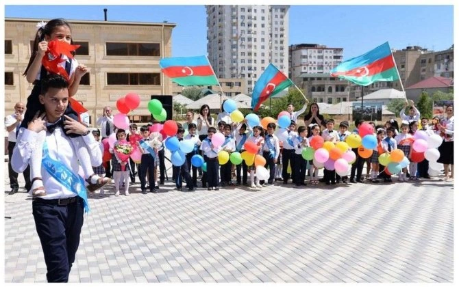 116 min gəncin həyatında dönüş nöqtəsi: Məktəblərdə "Son zəng" çalındı