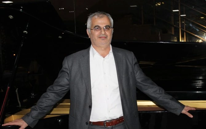 “Niyə boğuluruq?!.- Bizləri boğan yalnız su və dəm qazıdırmı?..”